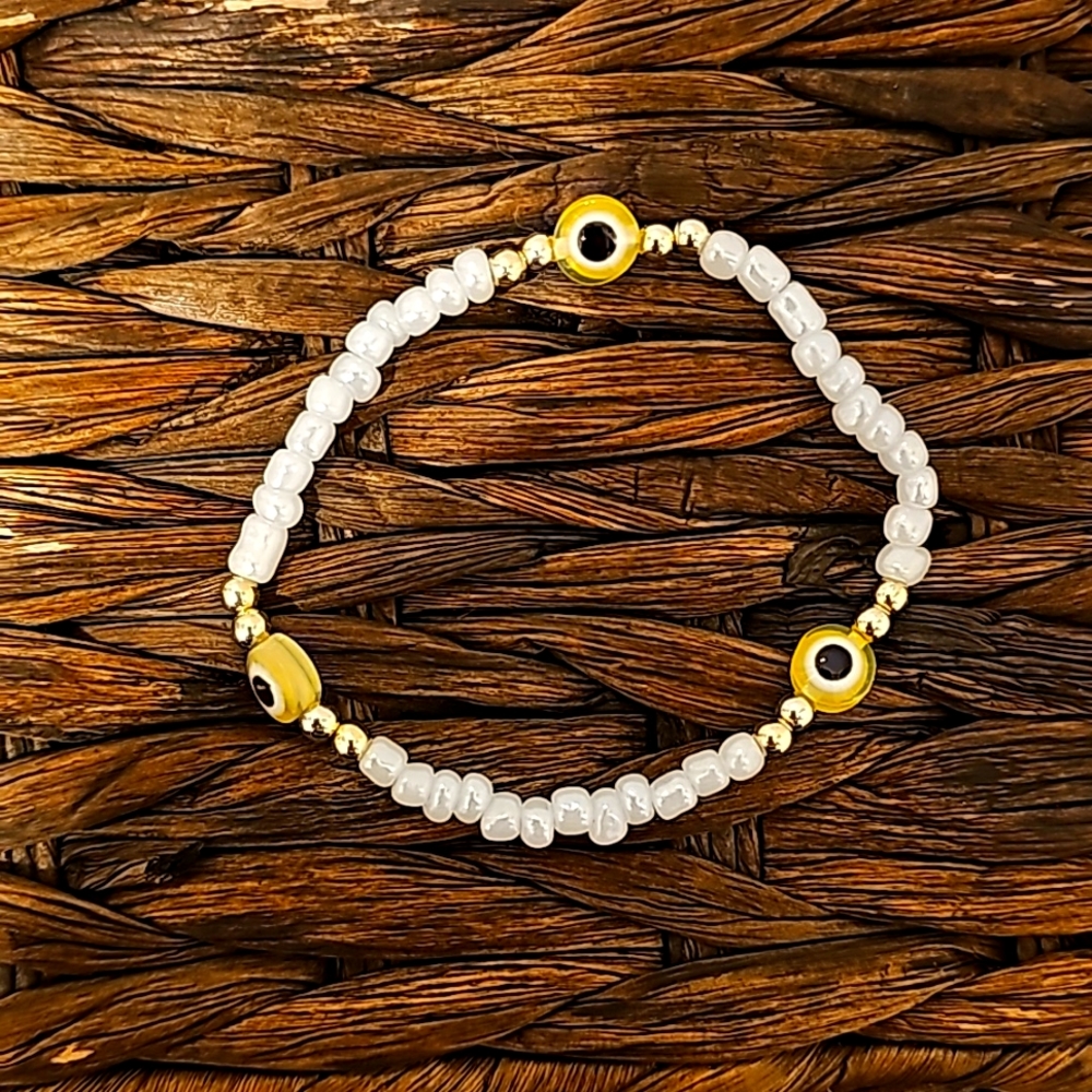 Eye stretch bracelets